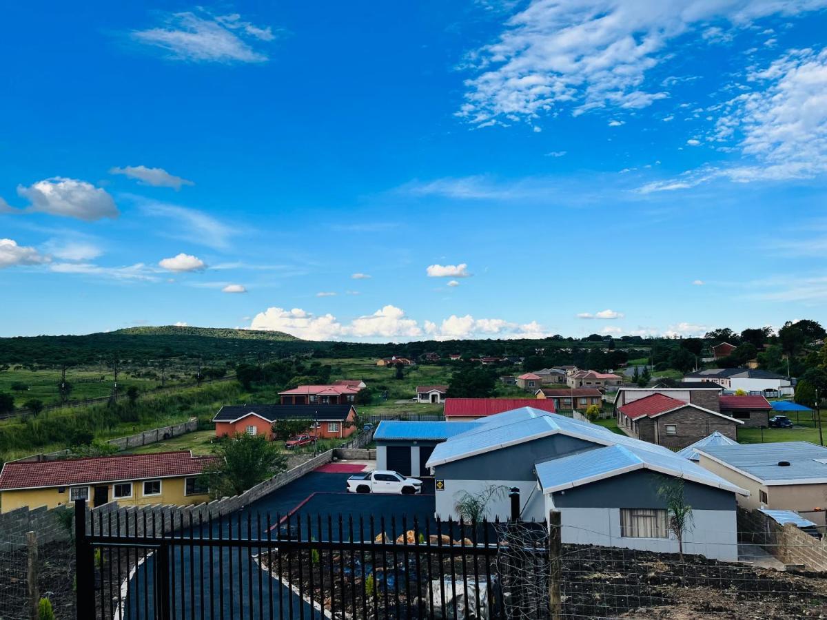 Aaron'S Nest Bed And Breakfast 레이디스미스 외부 사진